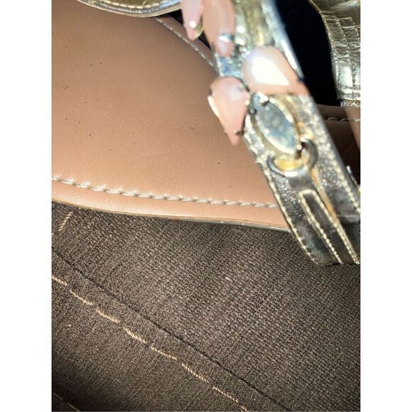 UNISA Gold/Silver Flat Sandals / SZ: 8.5 / EUC - Picture 7 of 7